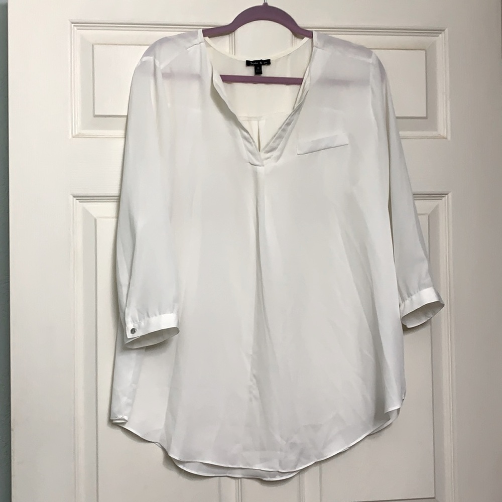 Sami & Joe Creamy white blouse. Flowy.